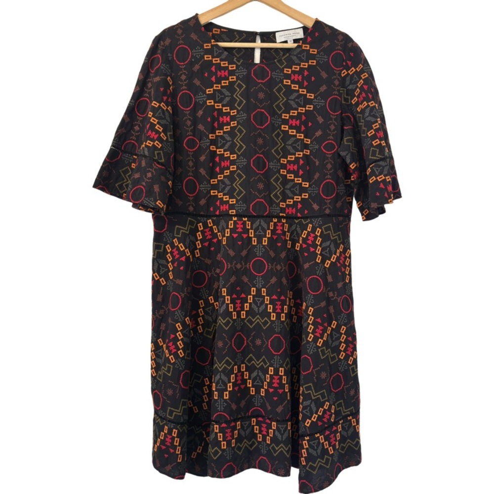 VERONIKA MAINE Embroidered Short Sleeve Mini Dress in Black Size 12 - Picture 5 of 11